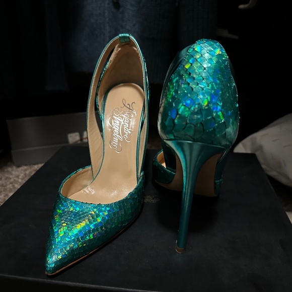 High heels - Picture 12 of 12